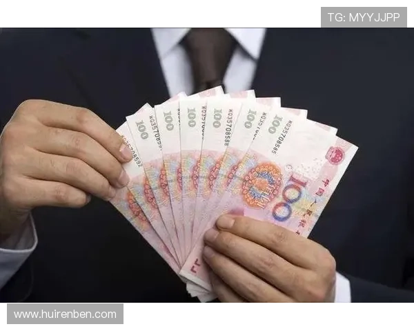 掌敏洁镜头里随手换三块名表，我这工资卡都怀疑人生