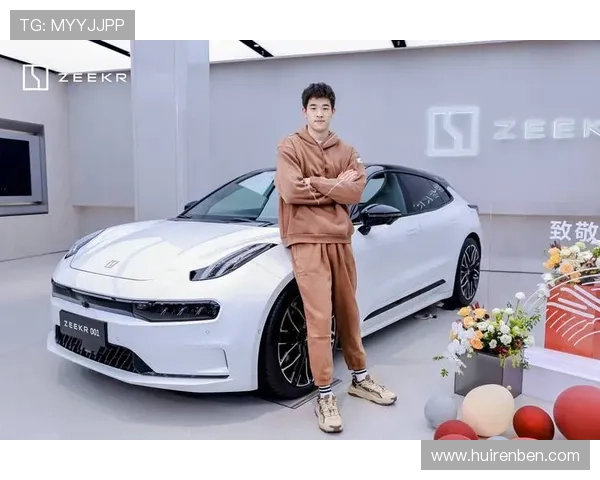 潘展乐训练完直接去奢侈品店刷卡，这自律和花钱的速度一样狠